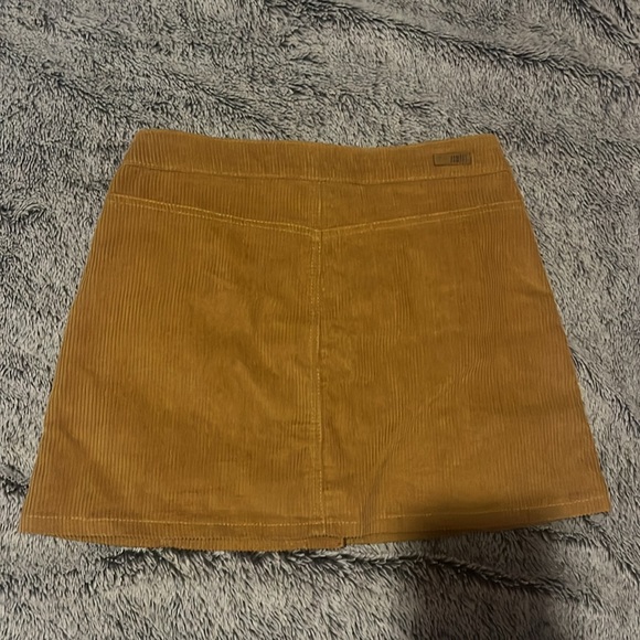 Khaki/tan ALMOST FAMOUS high rise skirt Size 9 - Picture 2 of 3